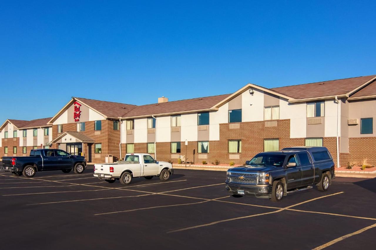 Red Roof Inn Greensburg Bagian luar foto